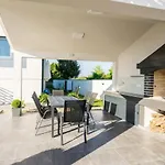 Villa Barbara-Holiday Home With Sea View